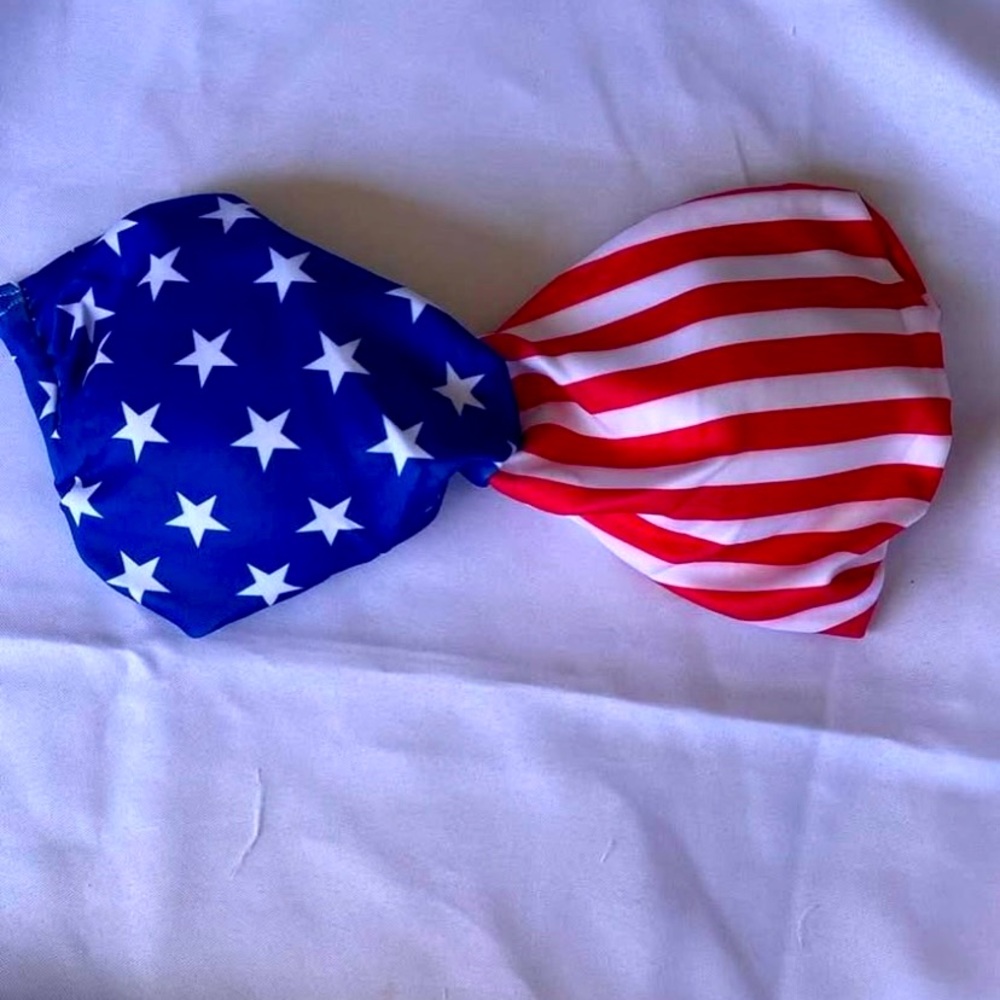 Strapless swim top